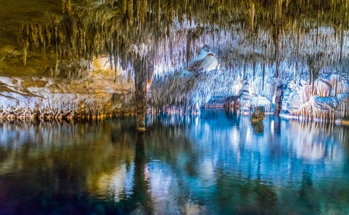 Die Drach-Höhlen: Entdecken Sie ihre Geheimnisse