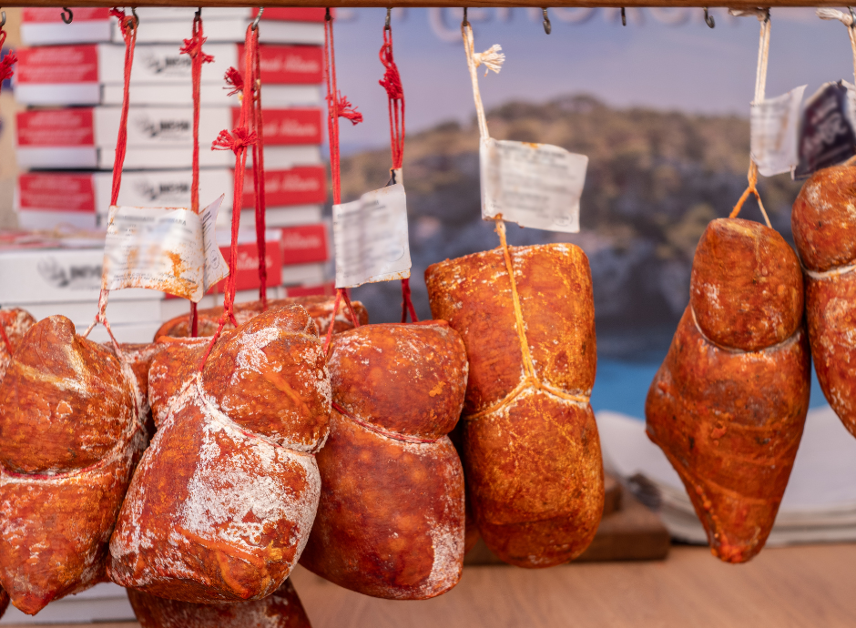 Markets and Local Produce in Andratx: An Authentic Family Experience