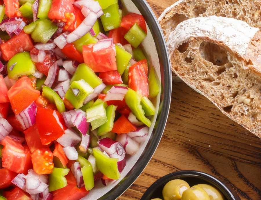 Sabores de verano en Mallorca: gastronomía mediterránea y productos de temporada