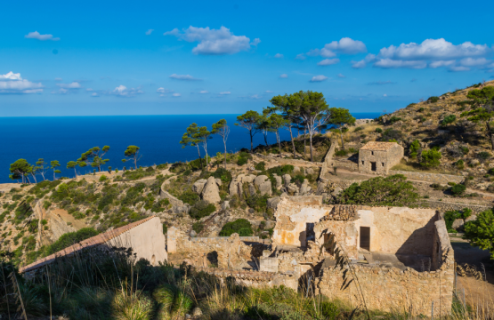 The Port at Peace: October in Port d'Andratx
