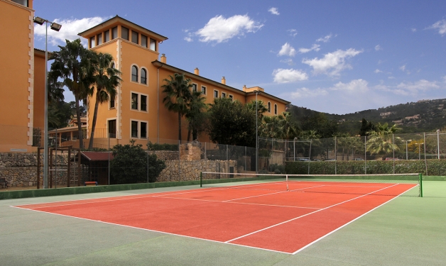 Tennis courts